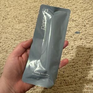 Persona Volumizing Gray Mascara